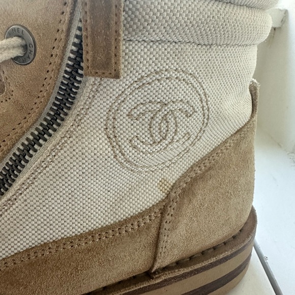 Chanel combat boots with zipper - Picture 3 of 12